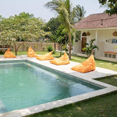 Lost Inn Kuta Capsule Hostel Екстер'єр фото